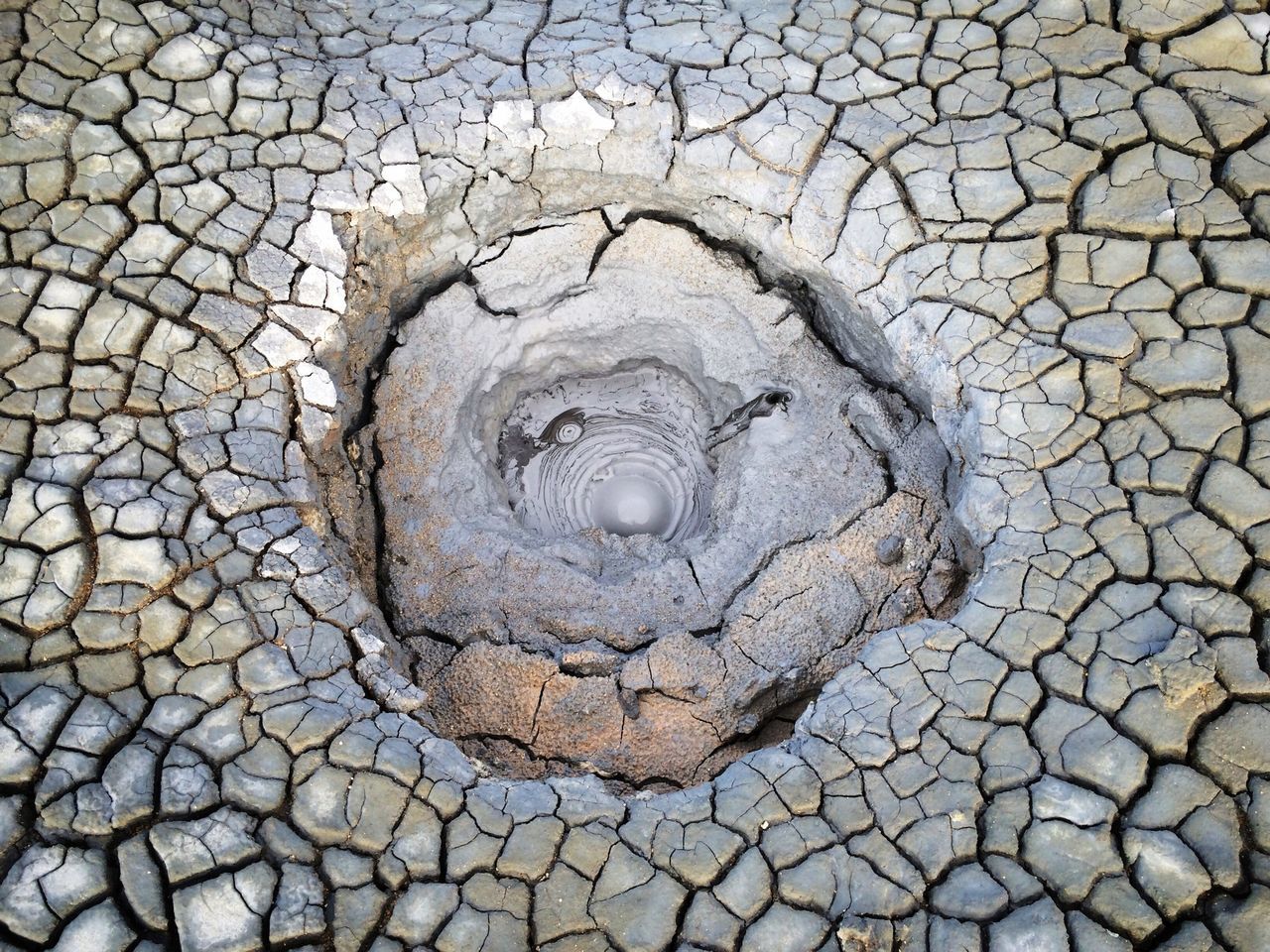 pattern, textured, full frame, stone material, backgrounds, stone, stone - object, stone wall, cobblestone, rock - object, cracked, high angle view, day, history, no people, built structure, outdoors, old, ancient, art and craft