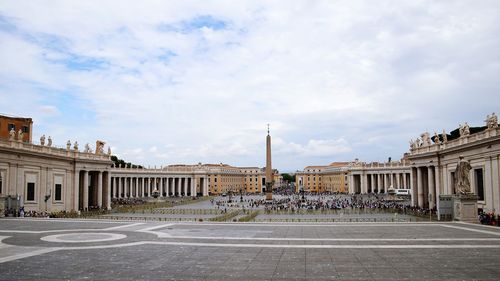 St peter square against sky