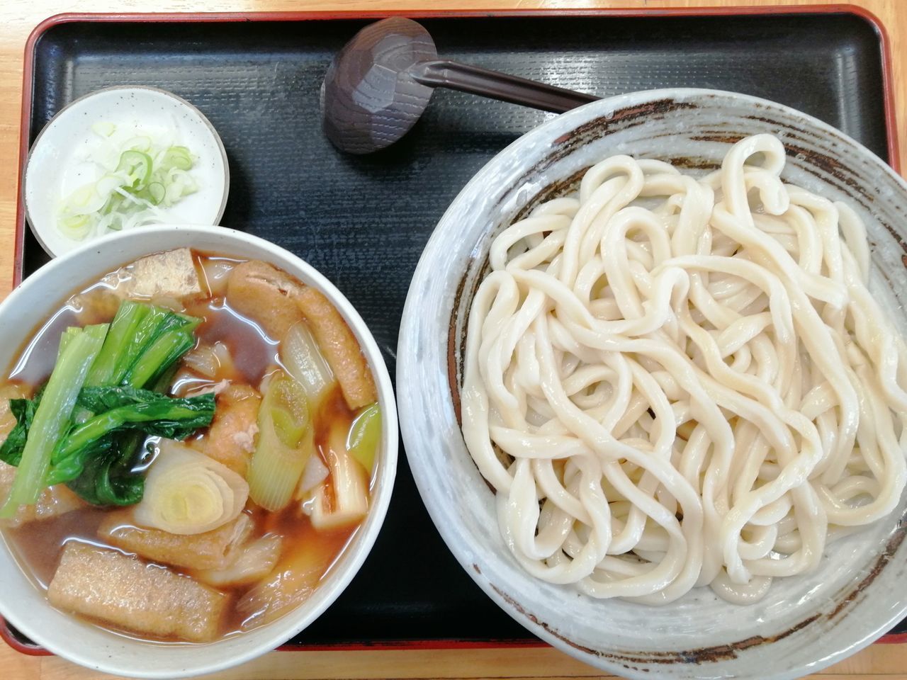 CLOSE-UP OF NOODLES WITH RICE AND VEGETABLES