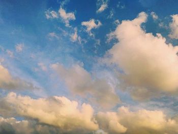 Low angle view of cloudy sky