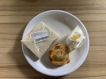 Directly above shot of food in plate on table