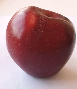 Close-up of apple on table