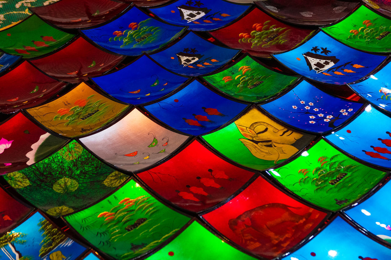 FULL FRAME SHOT OF MULTI COLORED PENCILS FOR SALE AT MARKET STALL