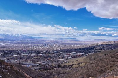 Salt lake valley city red butte trail the living room, wasatch front, rocky mountains utah  hiking 