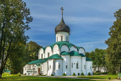 Trinity cathedral in alexandrov kremlin, russia