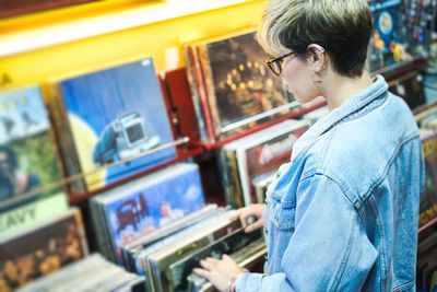 Side view of young man looking away