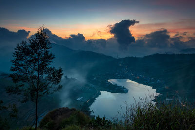 The beauty of the afternoon of sikunir hill, dieng