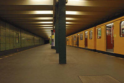 Underground railway station platform