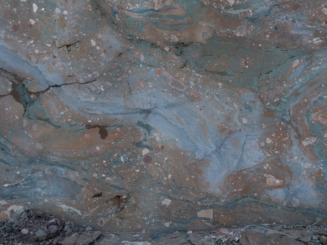 FULL FRAME SHOT OF ROCKS WITH WATER