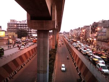 Traffic on city street