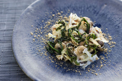 Cauliflower strems in brown butter, bone marrow cream, foraged mushrooms and sadine powder