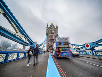 Traffic scene on the tower bridge of london