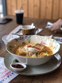 Curry mee in a bowl