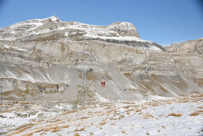 Gondola lift at gemmipass