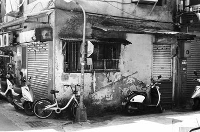 Shopping cart in front of building