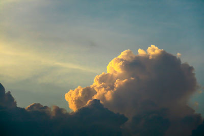 Low angle view of clouds in sky