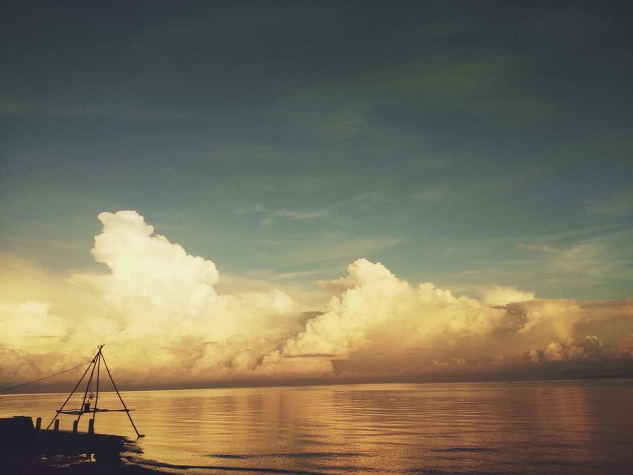 sky, cloud - sky, water, sea, beauty in nature, scenics - nature, sunset, waterfront, nature, no people, transportation, tranquility, nautical vessel, reflection, outdoors, architecture, tranquil scene, horizon, horizon over water, sailboat