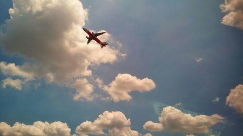 Low angle view of cloudy sky