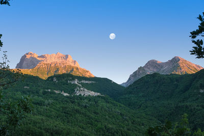 Small horn of the mountain area of the gran sasso d'italia with a view of the town of pietracamela 