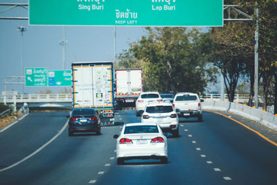 Traffic on road in city