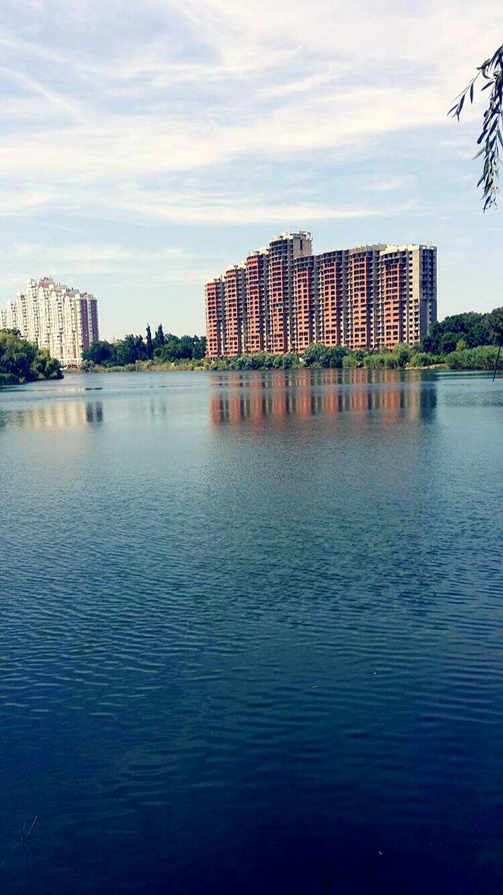 VIEW OF CITY BY RIVER