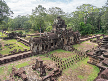 Ruins of temple against sky