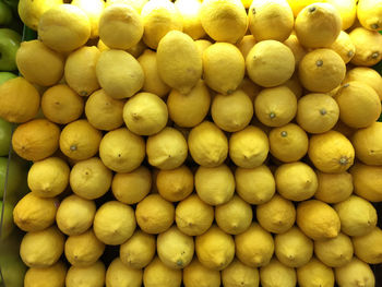 Full frame shot of oranges