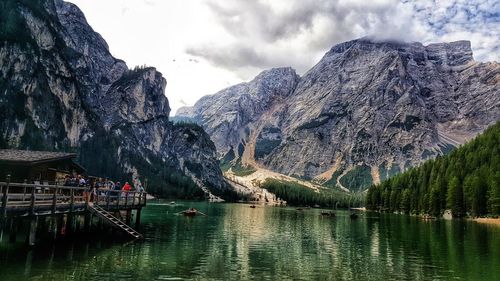 Panoramic view of lake and mountains against sky