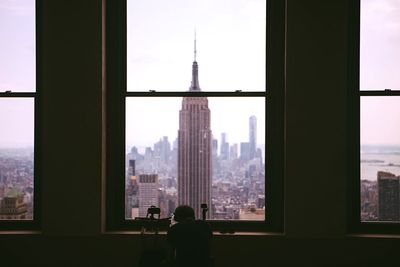 Empire state building in city