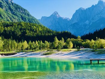 Lake jasna, julian alps, near kranjska gora, triglav national park, slovenia, europe