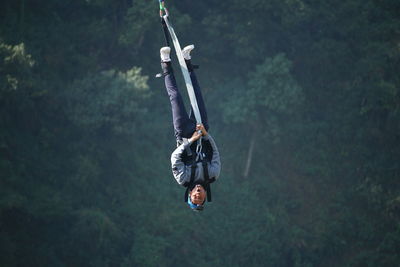 Bungee jumping