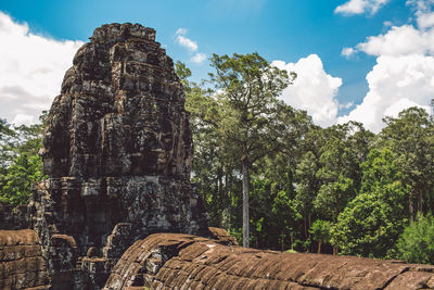 Panoramic view of temple against sky