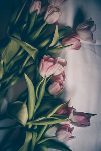 Close-up of rose bouquet in vase