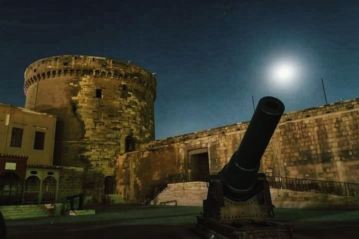 architecture, night, history, built structure, the past, sky, building exterior, evening, darkness, nature, building, landmark, light, travel destinations, no people, old ruin, ancient, old, castle, fort