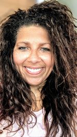 Portrait of a smiling young woman