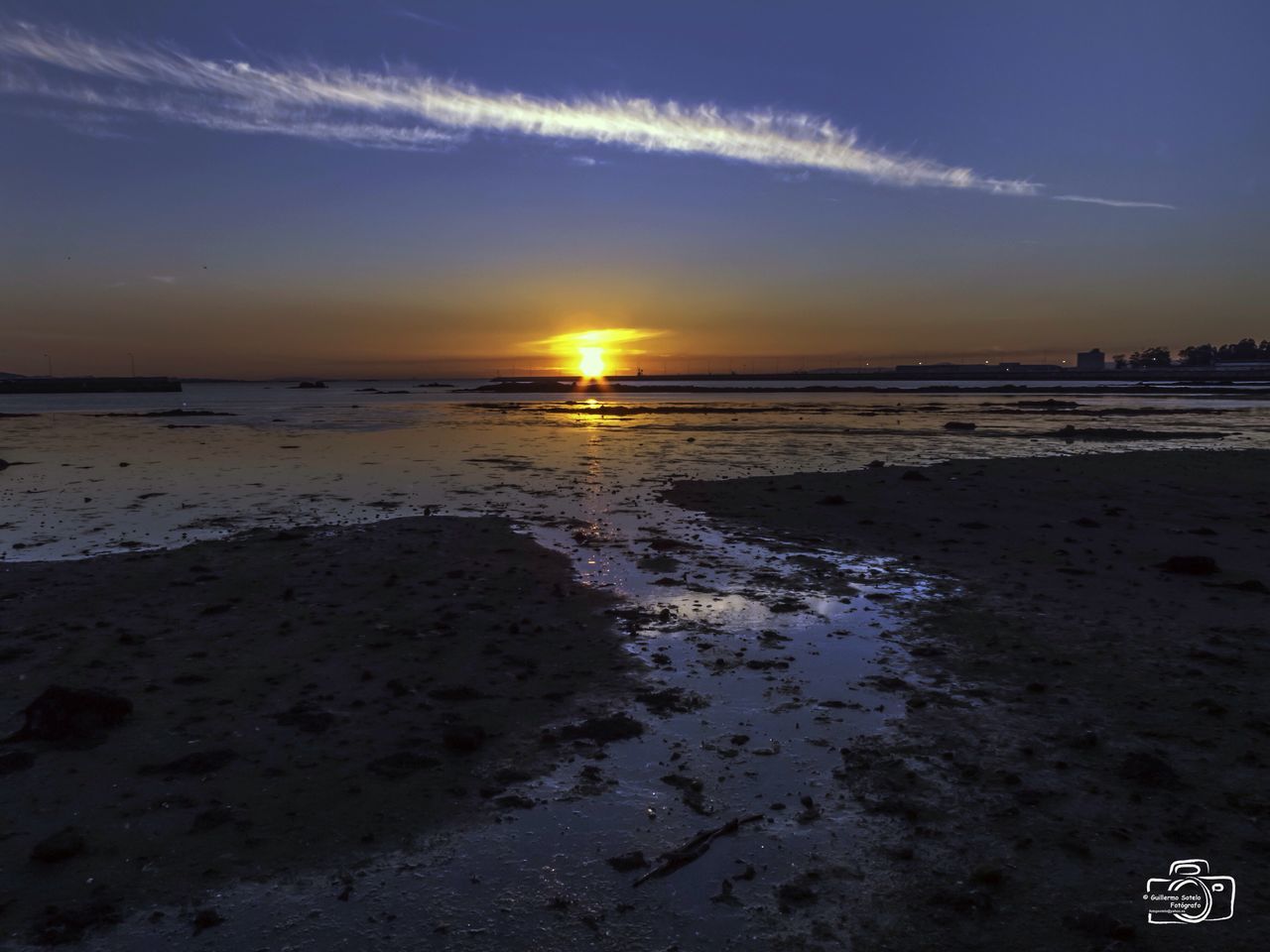 sea, beach, water, sunset, horizon over water, shore, tranquil scene, scenics, tranquility, sky, beauty in nature, sand, reflection, sun, idyllic, nature, orange color, coastline, cloud - sky, wave