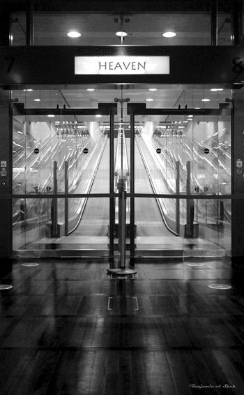 SUBWAY STATION PLATFORM
