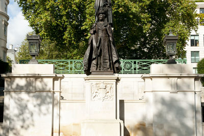 Statue of historic building