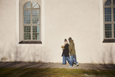 Couple in churchyard