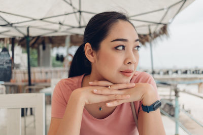 Portrait of a beautiful young woman