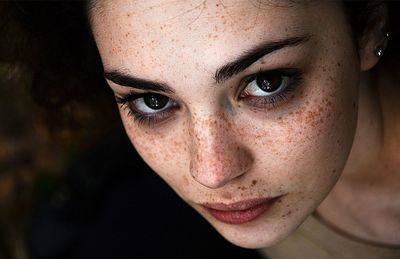 Close-up portrait of young woman