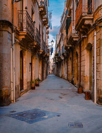 Characteristic alleyway in the historic centre of ortigia, syracuse