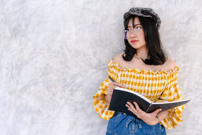 Portrait of a beautiful young woman