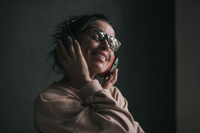 Portrait of a smiling young woman