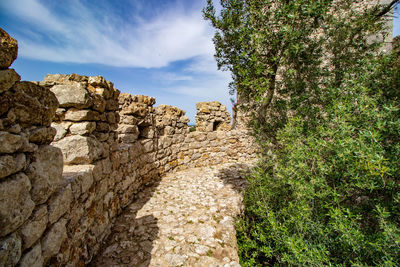 Old ruins against sky