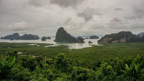 Scenic view of sea against sky