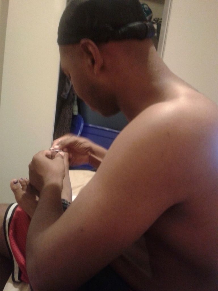 My husband in here doin my toes.!:)