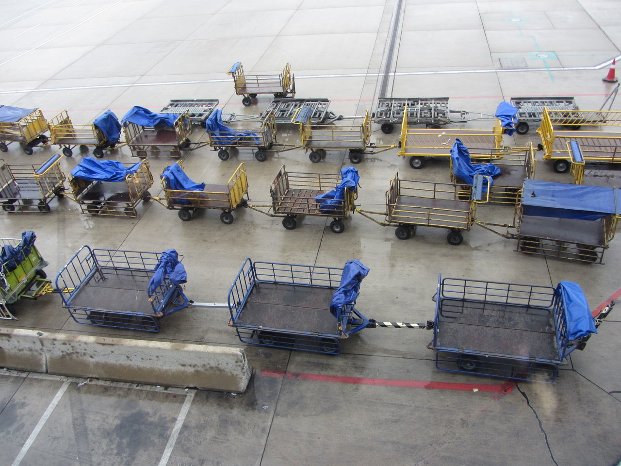 HIGH ANGLE VIEW OF AIRPLANE ON AIRPORT