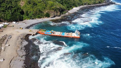 Unloading lct at sumbawa jutaraya port