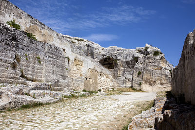 
remains old city of gravina in puglia